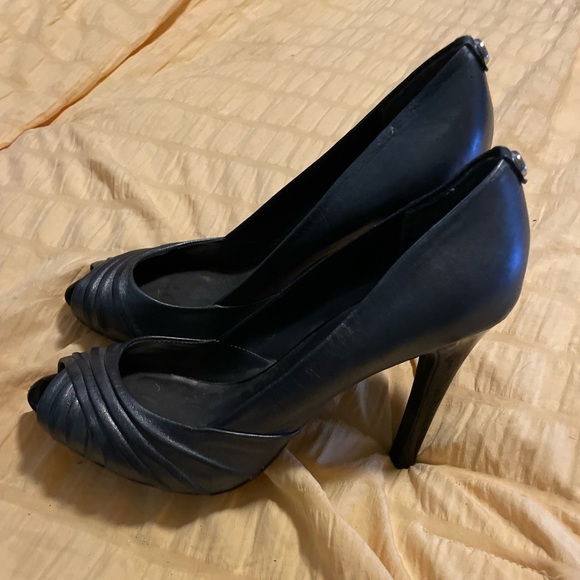 Monet Designer (designed in Italy) Dk Grey high heels Sz 9 M - Picture 1 of 5
